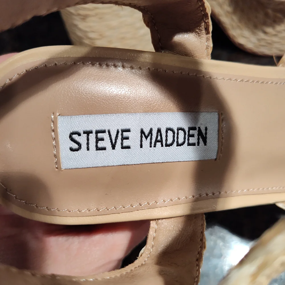 NWOT Steve Madden Carisma Natural Platform Sandals, Size 10
